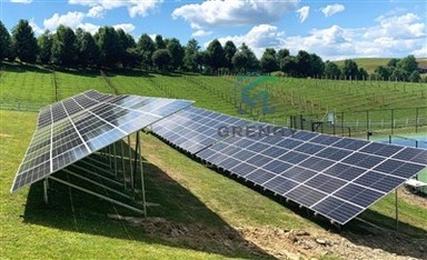 Solarni sistem za pritrditev na tla z dvojnim stebrom
